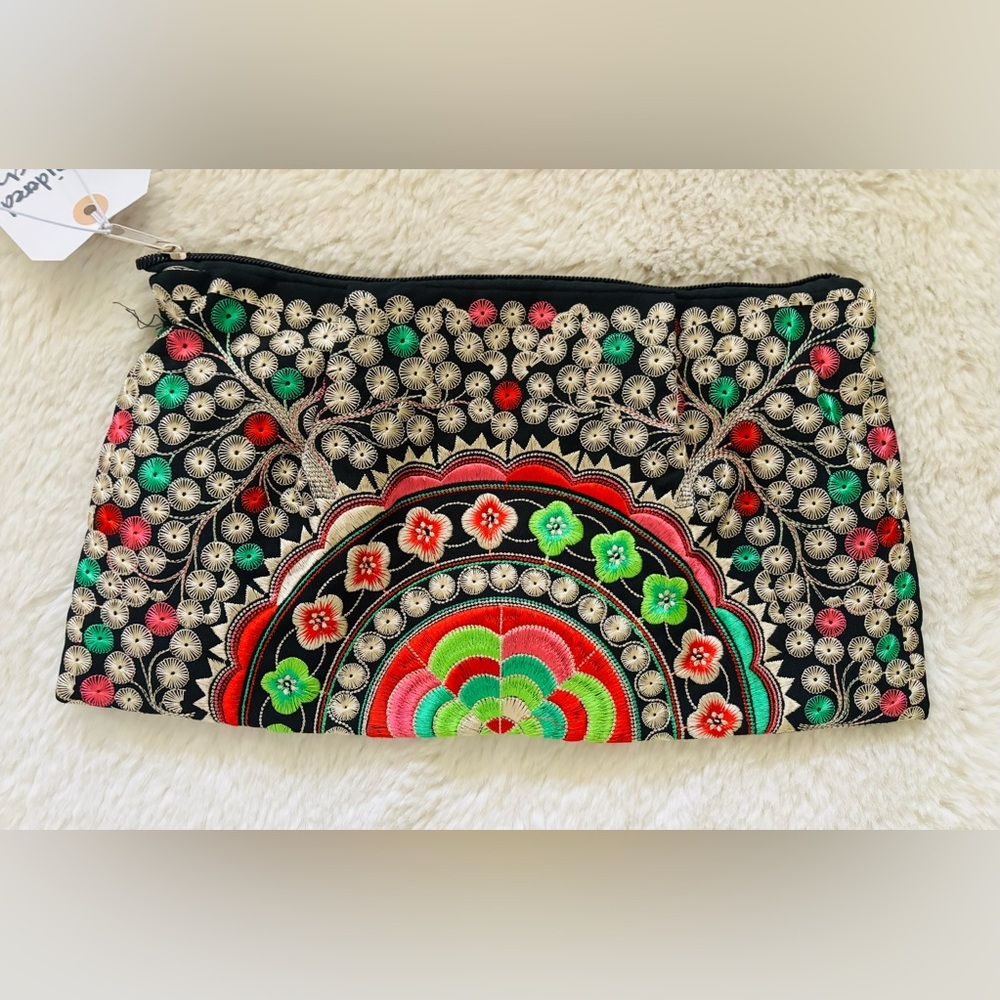 Embroidered Bright Multicolor Cloth Clutch Purse Bag - Picture 2 of 3